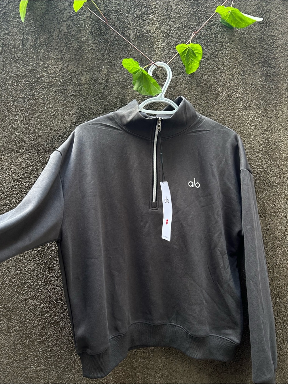 ALO Yoga Women’s Charcoal Half-Zip Pullover Sweater